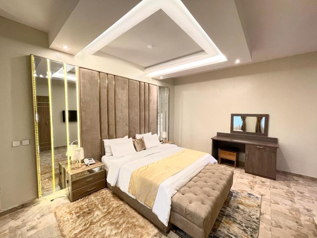 לגוס God'S Touch Apartments Signature מראה חיצוני תמונה