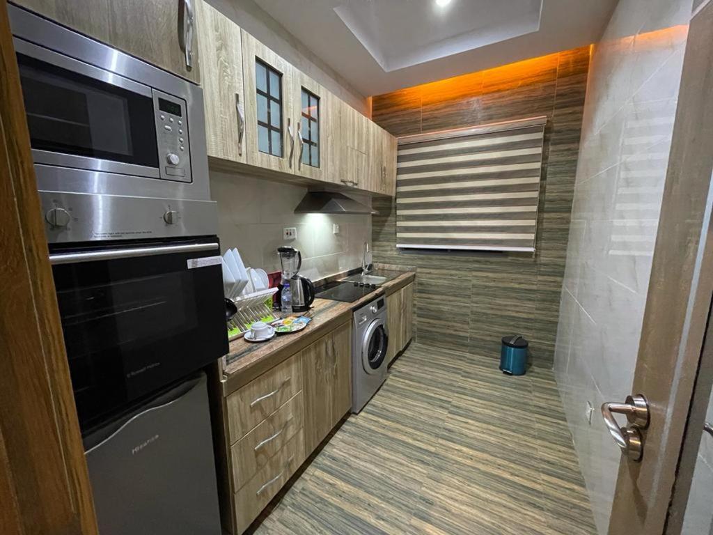 לגוס God'S Touch Apartments Signature מראה חיצוני תמונה