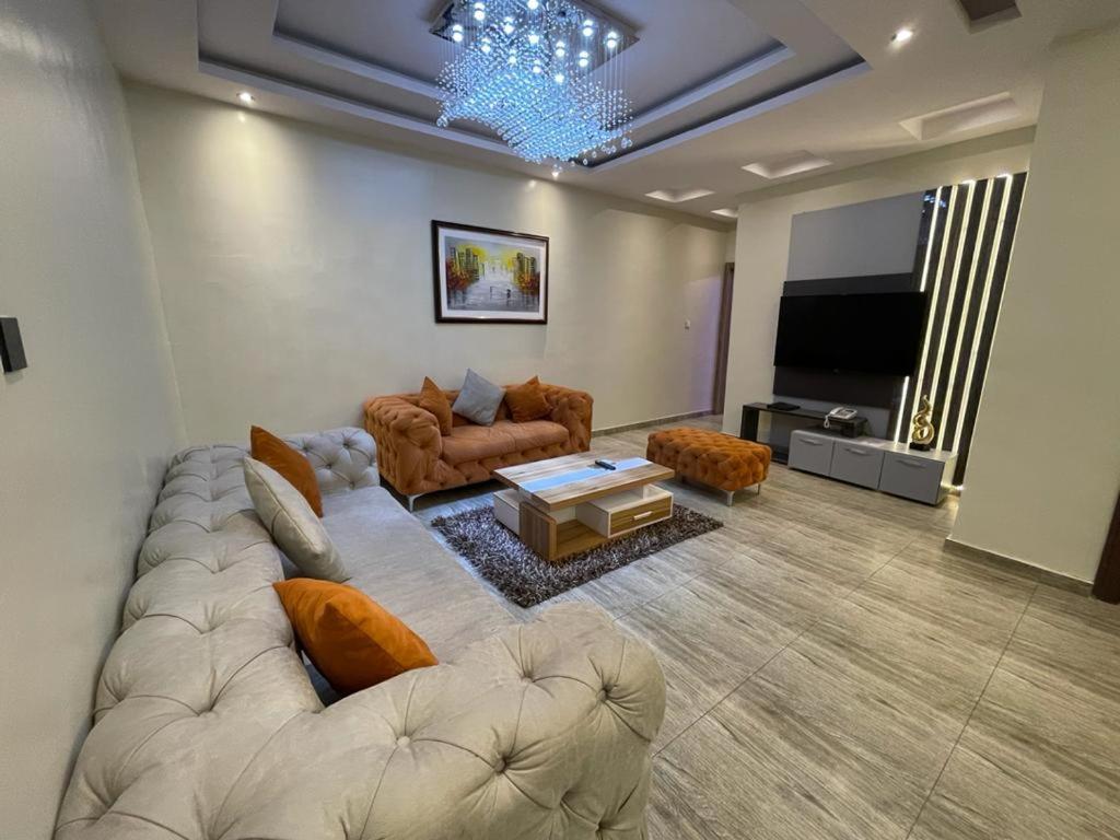 לגוס God'S Touch Apartments Signature מראה חיצוני תמונה
