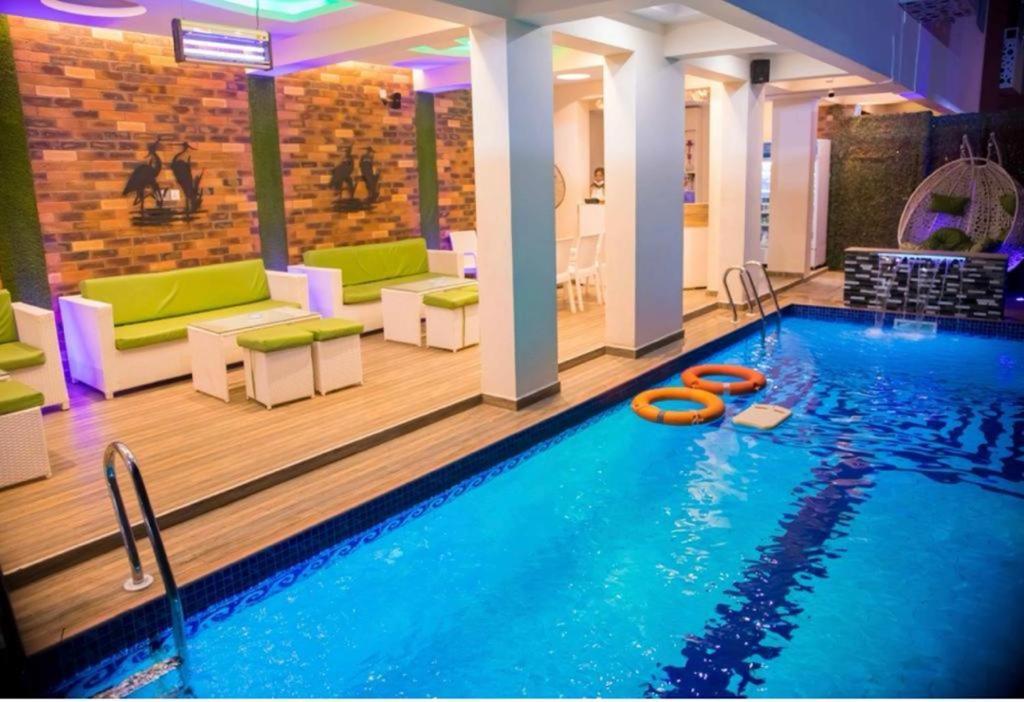לגוס God'S Touch Apartments Signature מראה חיצוני תמונה