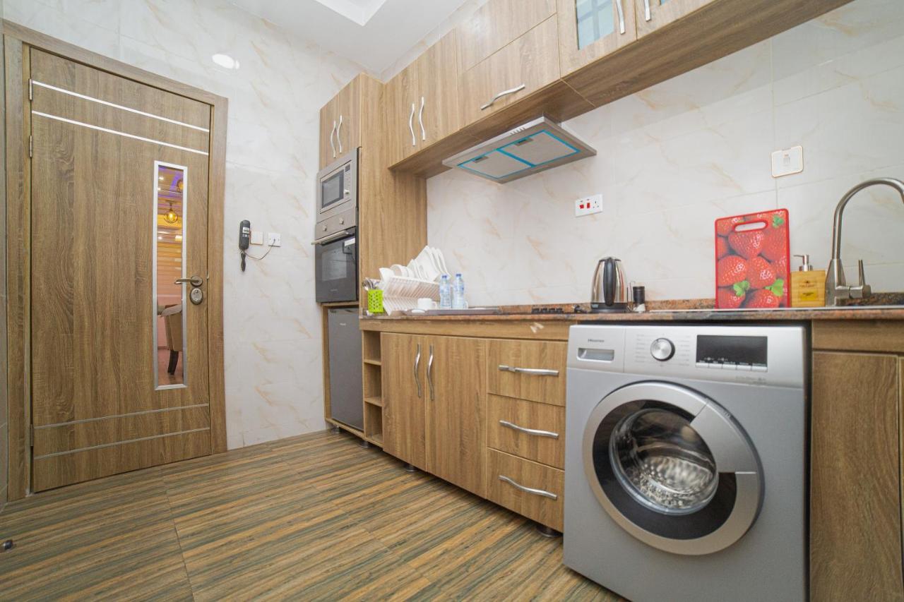 לגוס God'S Touch Apartments Signature מראה חיצוני תמונה